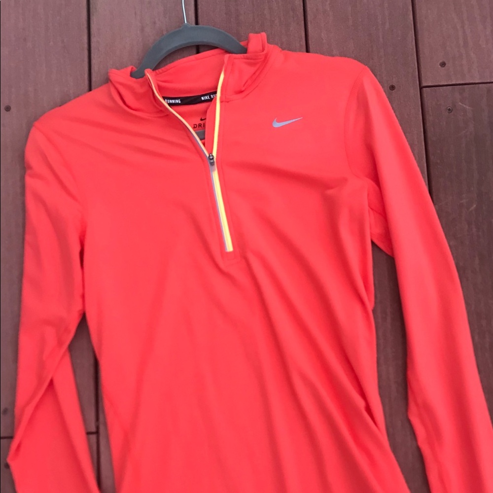 Nike dry-FIT half-zip top